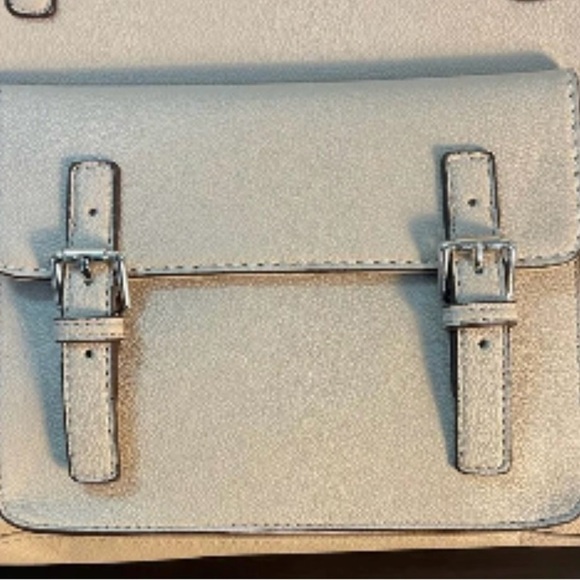 London Fog Large Tote Pocket Front - Picture 6 of 7